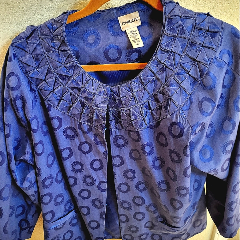 Chico's jacket, Size 3, with round circles